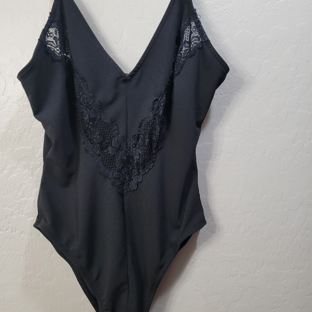 Forever 21 Black Lace Bodysuit Size L